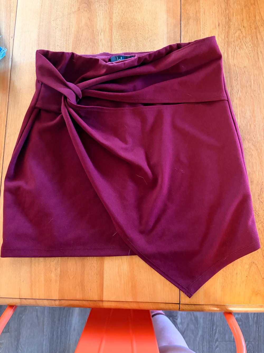 Lulu's Knot-Front Mini Skirt in Wine